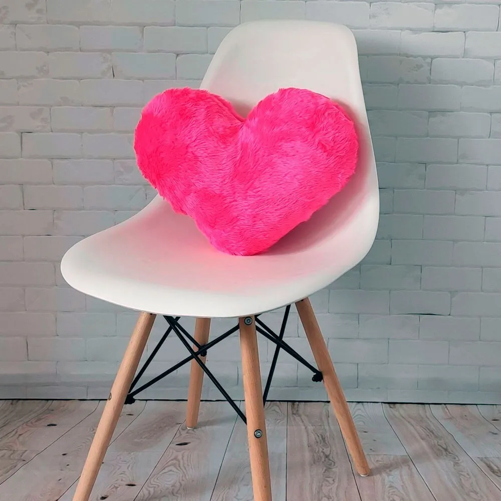 D_NQ_NP_2X_943513-MLU74449084155_022024-F Almofadas Decorativas De Pelúcia Pelo Curto Luxo Coração Cor Pink - Imagem 1