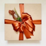 CESTA COM VINHO CHILENO, ANTEPASTO E CHOCOLATE - Imagem 2