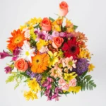Buquê Mediano de Flores do Campo Coloridas
