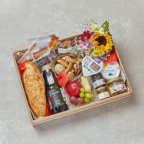 Imagem-do-WhatsApp-de-2025-04-09-as-12.33.51_9914c719.jpg Cesta Gourmet de Luxo - Imagem 1