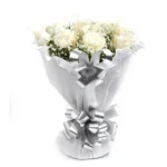 Buquê de 12 Rosas Brancas - Imagem 2